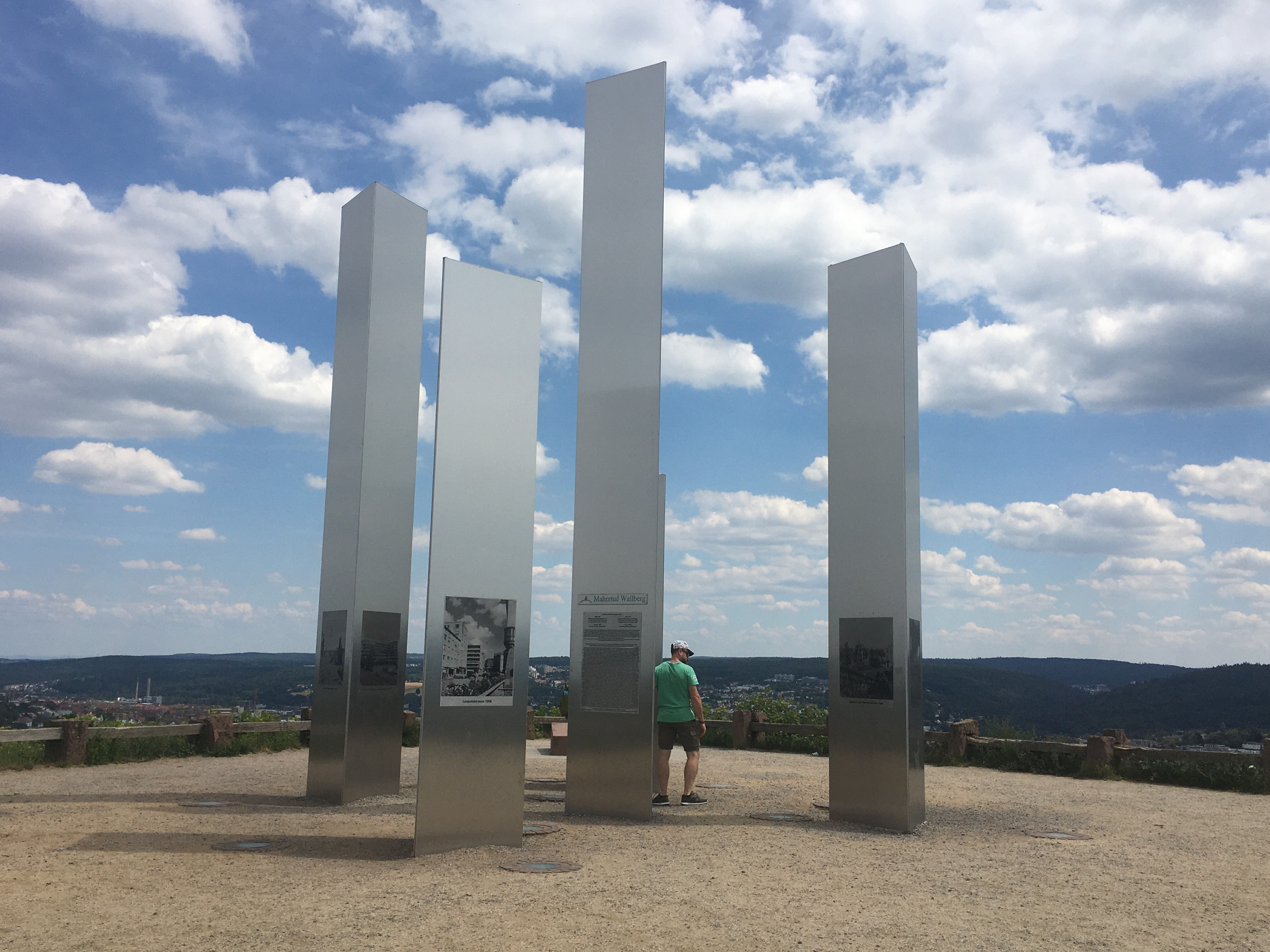 Stelen auf Wallberg in Pforzheim